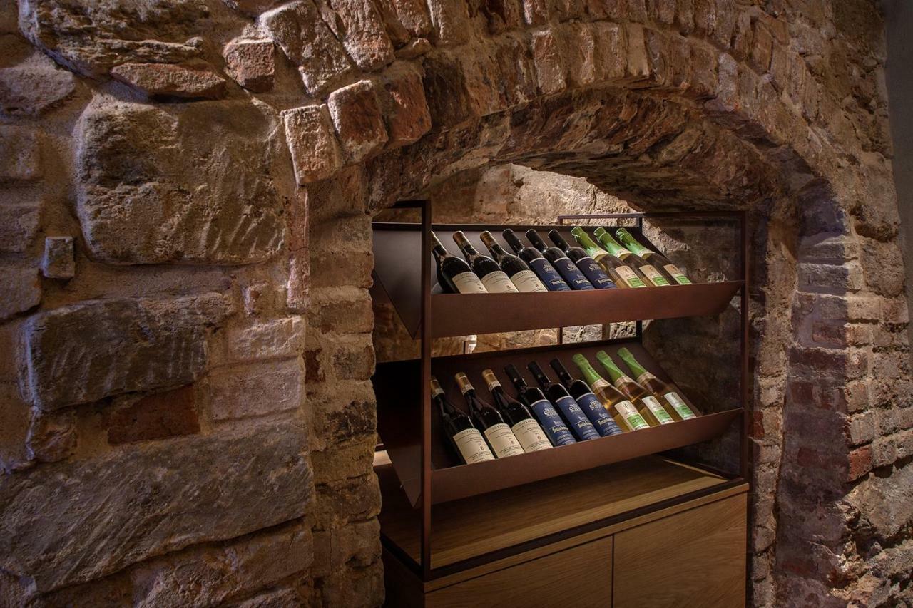 Il Cortile Di San Michele Bed & Breakfast Guarene Luaran gambar