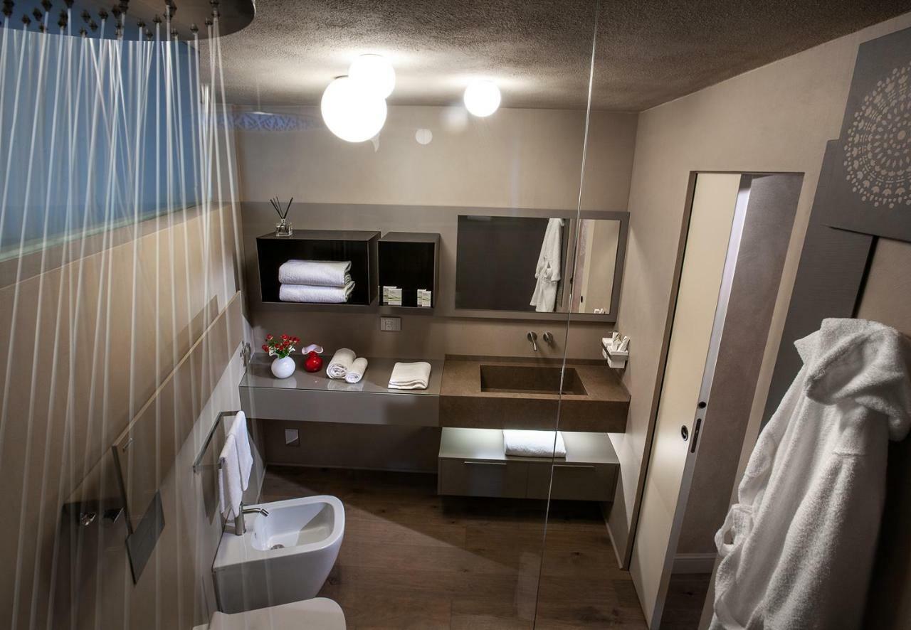 Il Cortile Di San Michele Bed & Breakfast Guarene Luaran gambar