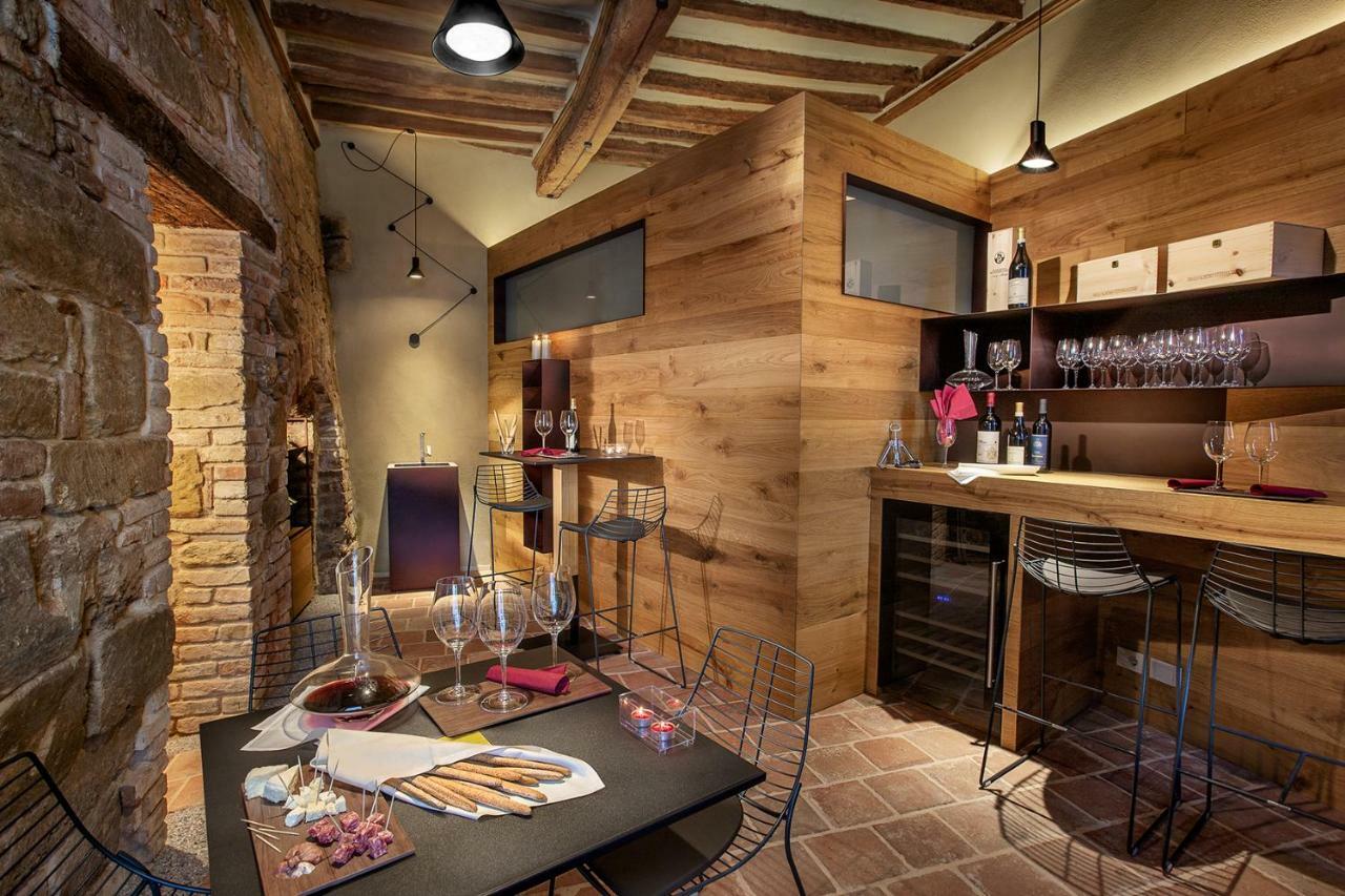 Il Cortile Di San Michele Bed & Breakfast Guarene Luaran gambar